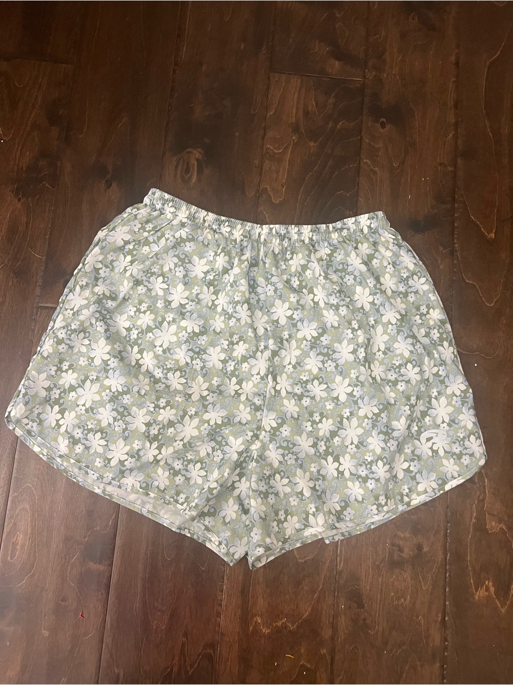 Brooks Women's Floral running Shorts - Light Green & White
